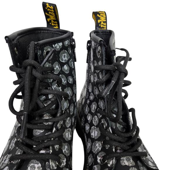 Dr Martens Leopard Hydro Combat Boot Black Skulls Metallic Leather Ankle Girls 4 - Picture 6 of 15